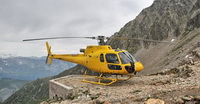 La DZ actuelle du refuge Albert 1er avec l'AS350 B3+ de Pascal Brun - Photo Joëlle Bozon