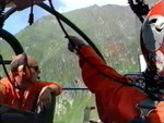 Francis Delafosse à gauche en compagnie de Patrick Bros aux commandes de l'Alouette III F-ZBDF dans le Massif du Mont-Blanc été 1991 - Photo ART Video