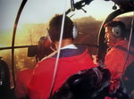 Roger Colin aux commandes de l'Alouette III accompagné de Noël Rivière - Photo collection JMP