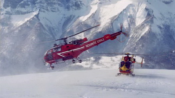 les 2 générations de Dragon 74 (Alouette III et EC 145) - Photo DR