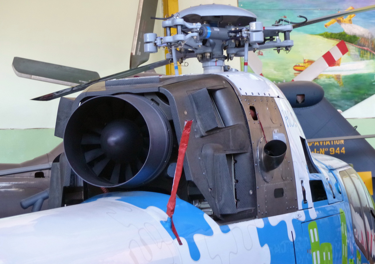 Un hélicoptère "diesel" au Musée de l'Aviation de SaintVictoret