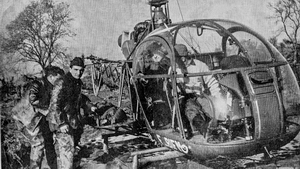 L'Alouette 2 F-BIFM pilotée par Alfred LEPLUS venue de la Base Protection civile de Grenoble-Eybens - Évacuation suite au drame de Malpasset rupture barrage Décembre 1959 - Photo DR archives GHSC Base de Grenoble