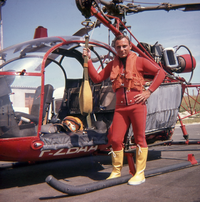 Alouette 2 F-ZBAA Protection civile (équipée de sa flottabilité de secours) de la Base de Granville à Donville-les-Bains - Entraînement hélitreuillage avec Francis Delafosse en 1975 - Photo Francis Delafosse