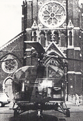 L'Alouette III posée sur le parvis de l'église d'Halluin - Photo DR Voix du Nord
