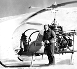Le 6 juin 1955, Jean Moine réalise une performance historique : le premier atterrissage d'un aéronef sur le Mont Blanc avec un hélicoptère Bell 47 G2 (F-BHGJ) - Photo © Fenwick Aviation collection JMP