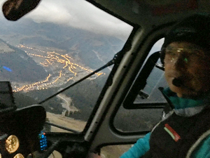 Christian Blugeon a désormais plus de 30 000 Heures de vol hélicoptères ; un grand Bravo ! Photo © Blugeon Hélicopères