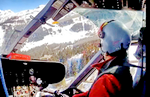 Yannick, le Pilote aux commandes de l'EC 135 Oscar Novembre - Photo Dauphine Libéré