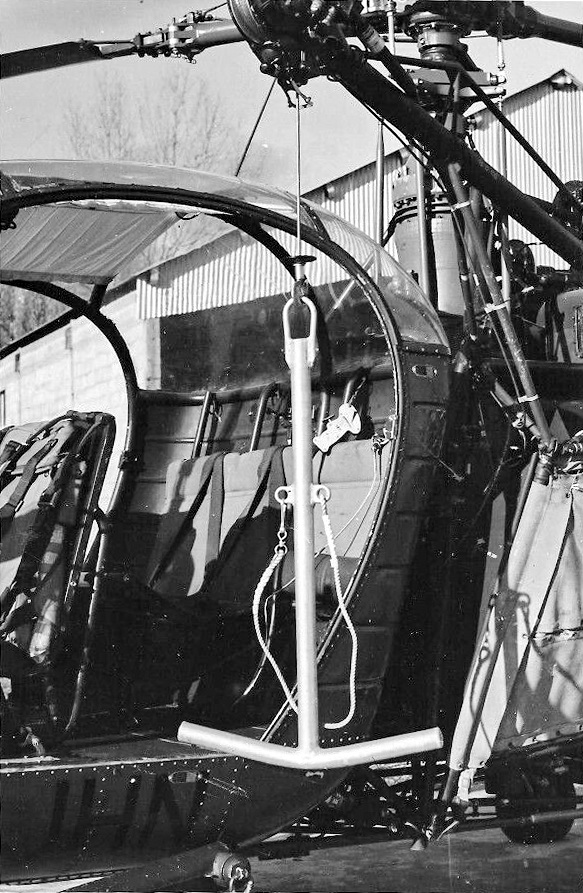 Alouette 2 F-BJHN (version caddie) de la Protection civile avec treuil GP Base de Lorient, le 6-12-1961 - Photo DR collection famille Rigaux