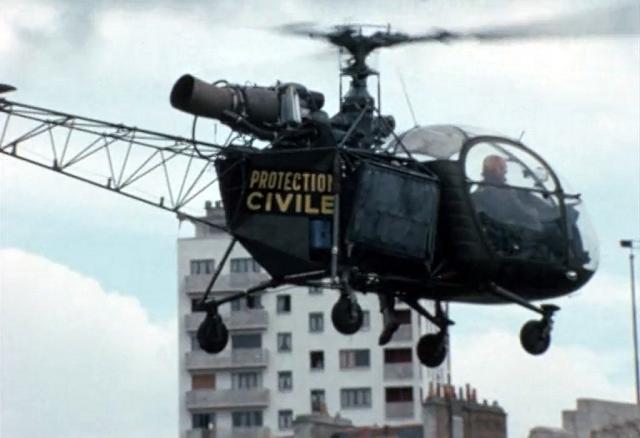Cliquez pour voir un exercice de sauvetage avec l'hélicoptère Alouette 2 F-BJHN (version caddie) de la Protection civile, au bassin de la Bove à Lorient - Photo DR