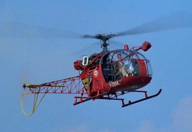 Alouette 2 F-ZBAK Protection civile équipée de son treuil de 25 m, pilotée par Jean Van Den Broeck - Photo DR