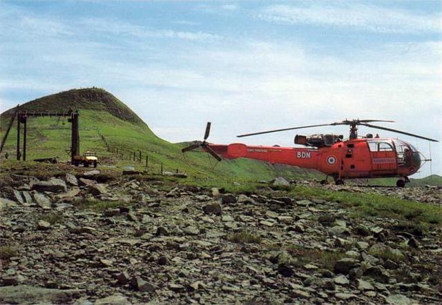 Alouette 3 F-ZBDN Sécurité civile avec immatriculation 3 lettres sans bandes sur la queue, posée au Plomb du Cantal - Photo DR