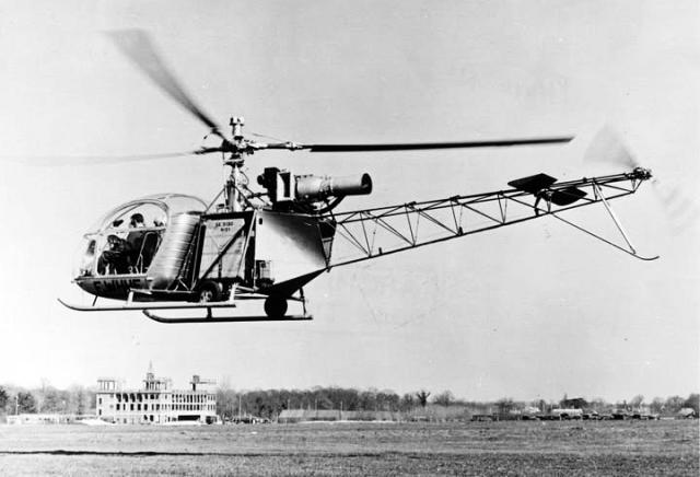 Le prototype n°2 de l'Alouette II immatriculé F-WHHF en vol - Photo Airbus