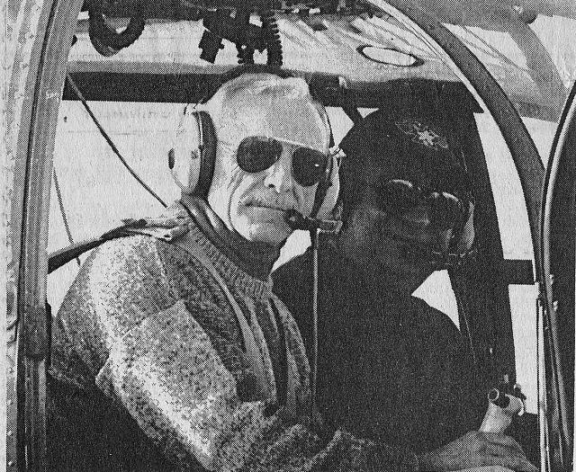 René Romet (à gauche) avec Max Vercoglio (à droite) aux commandes de l'Alouette 3 Dragon 74 - Photo DL