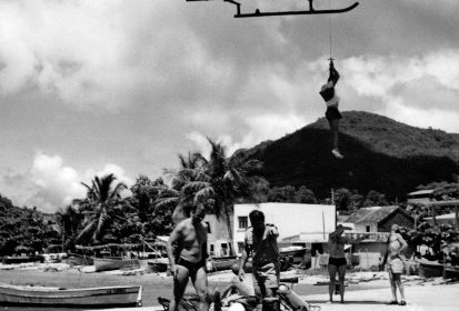 Hélitreuillage avec l'Alouette 2 F-MCSB Gendarmerie en Martinique -1969 (...)