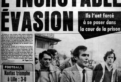 Article de journal février 1981- le pilote Claude Fourcade au milieu sur la (...)