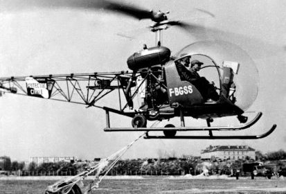 Frédéric Curie Bell 47 F-BGSS Protection civile en sling - Photo (...)