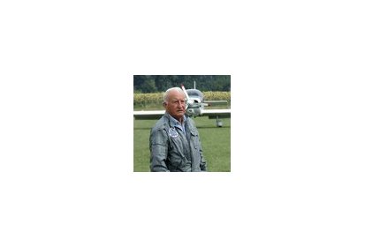 Claude Aubé - Photo © X - Collection JMP - En cas d'observation sur le (…)