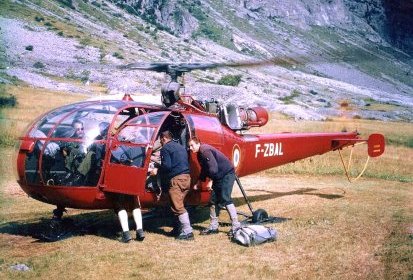 Alouette 3 F-ZBAL Protection civile équipée de skis avec Alain Frébault aux (…)