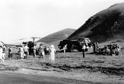 Alouette 2 F-MJAW Gendarmerie avec camion pour refuel - Photo (...)