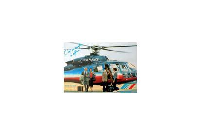 Dauphin SA-365 Heli-France avec le pilote Michel FAURE aux commandes - (…)