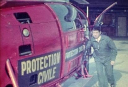 Alouette 3 F-ZBA_ avec double plaque Protection civile devant le hangar de (…)