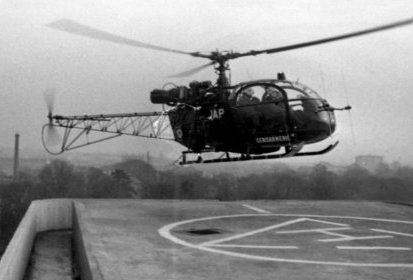 Alouette 2 Gendarmerie F-MJAP, décollage depuis la DZ de la Clinique Clément (...)