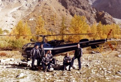 Alouette 3 F-MJBO Gendarmerie posée au Pré de Madame Carle avec de G à D : (...)