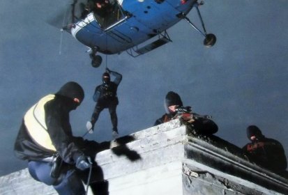 Alouette 3 Gendarmerie (F-MJAK possible) en intervention avec le GIGN au (...)