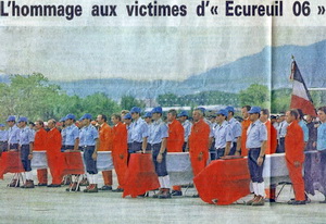 Photo de l'article de Nice-Matin du 1er août 1995 : "L'hommage aux victimes d'"Ecureuil 06" - Article Nice-Matin - Photo DR Gilles Traverso