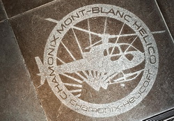 Bienvenue chez Chamonix Mont-Blanc Hélicoptères (CMBH) - Photo © Claire Gothié