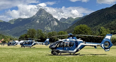 EC135 et EC 135 des Forces aériennes de la Gendarmerie - Photo DR