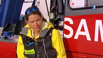 Kristina Höschlová interviewée devant l'EC 135T2 F-GVYM - Photo France 3 Alpes