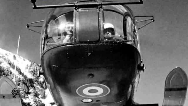 L'Alouette 2 F-MJBI Gendarmerie vue de face avec l'équipage vers 1964 - Photo DR