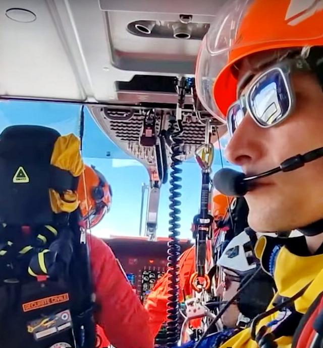 L'Equipage (pilote, MOB et secouriste) à bord du H145 Dragon 38 décolle depuis la Base d'Huez pour un nouveau secours - Photo DR