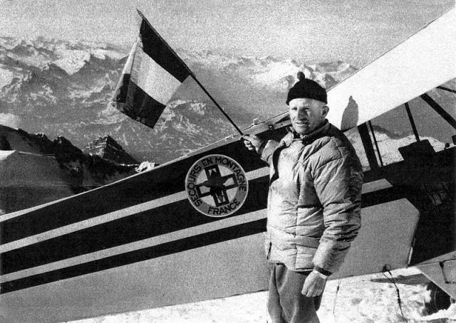 Henri GIRAUD - Atterrissage au Mont Blanc, le 23 juin 1960 - Photo Aimé Mollard Le Progrès