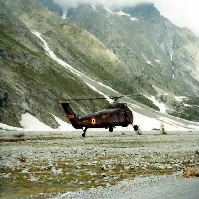Atterrissage du Sikorsky S-58 68-OT - Photo DR