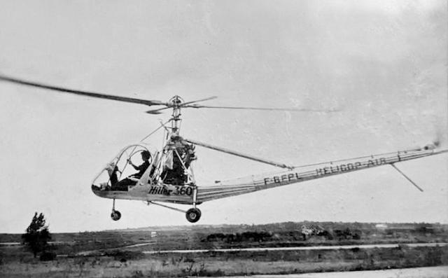 Valérie André aux commandes du Hiller 360 F-BFPL en vol stage Hélicop-Air en 1950 - Photo DR collection Valérie André