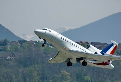 Le Falcon 7X F-RAFA au décollage - Photo © Christophe Gothié