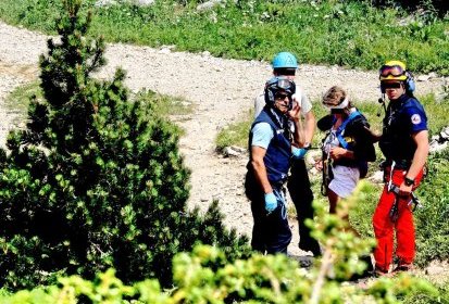 En attente du retour de Dragon 74 ; préparation de l'hélitreuillage - (...)