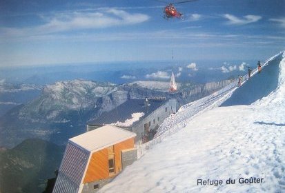 Lama F-GECS (CMBH) ravitaillant le Refuge du Goûter - Photo © X - Collection (...)