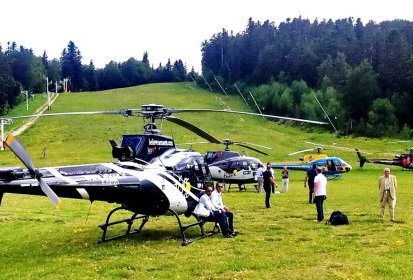 Fin de l'étape n°8 sur les pistes d'Ax 3 Domaines - Photo © Nico (...)