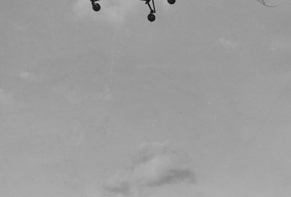 Alouette 2 F-BJHN Yves Rigaux sur ancre - Photo collection famille (...)