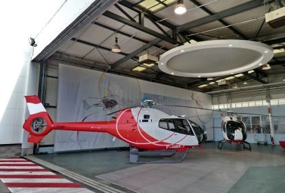 Les 2 EC 120 B F-FHBKJ et F-HBVN à Marignane - Photo © Daniel (...)