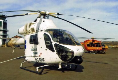Le MD 900 de Christine et l'EC 145 de son conjoint au Touquet en 2008 - (...)