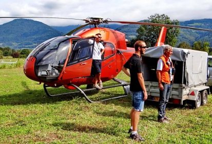 La famille Roussot de JN'Air au ravitaillement - Photo © Patrick (...)