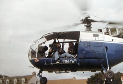 L'Alouette 3 F-BNOC est pilotée par René pour le film "L'Animal"
