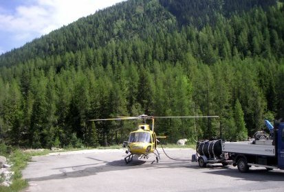 Refuelling rotor tournant - Photo © Jean-Marie Potelle